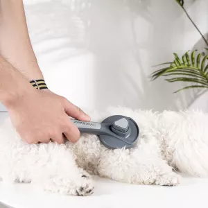 Hřeben pro domácí mazlíčky s automatickým čištěním - Kočka a pes (barva Sakura) TopTechnology Hřeben pro domácí mazlíčky s automatickým čištěním - Kočka a pes (barva Sakura) TopTechnology