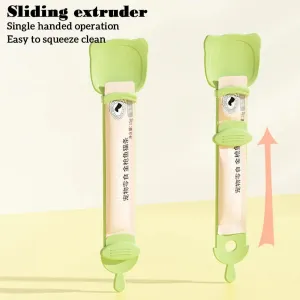 Mísa pro kočky Cat Strip Squeezer - lžíce na krmení v zelené barvě TopTechnology Mísa pro kočky Cat Strip Squeezer - lžíce na krmení v zelené barvě TopTechnology